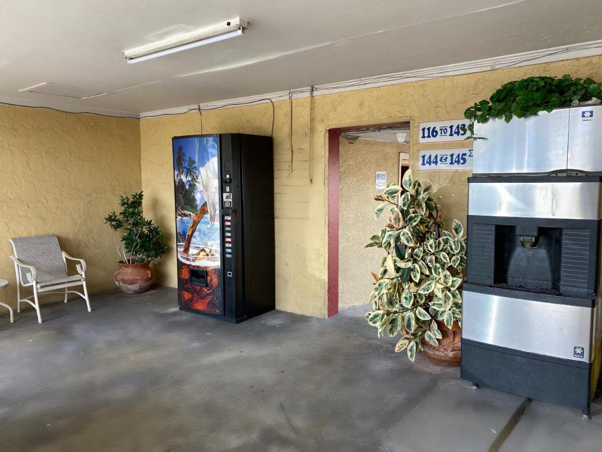 Economy Inn Arcadia Εξωτερικό φωτογραφία